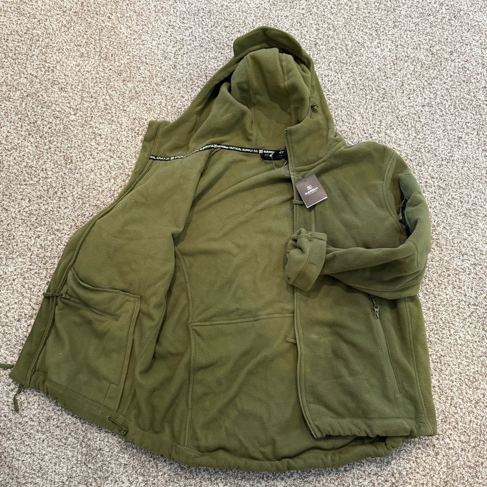 NWT Men's BAERSKIN Olive Green Fleece Jacket - Picture 2 of 4
